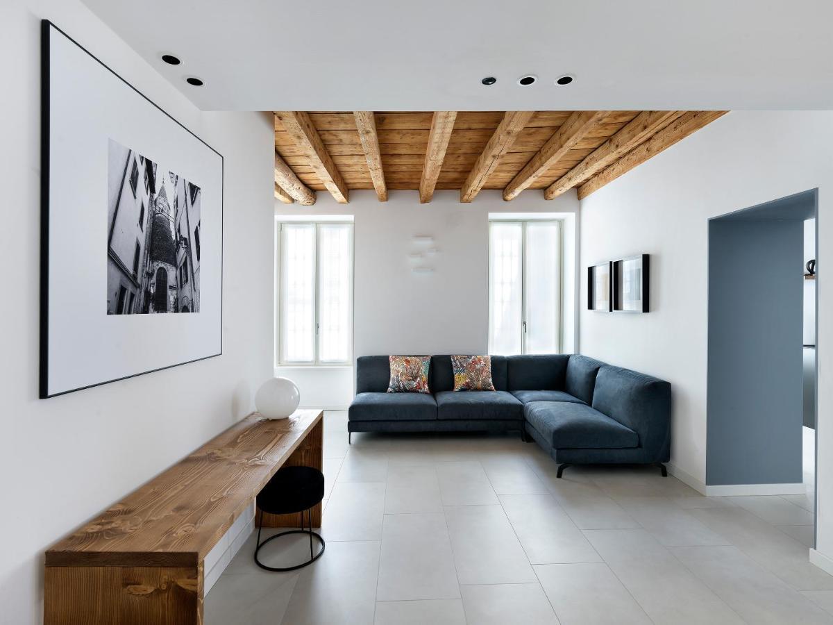 Sg9 City Apartments Брешия Экстерьер фото