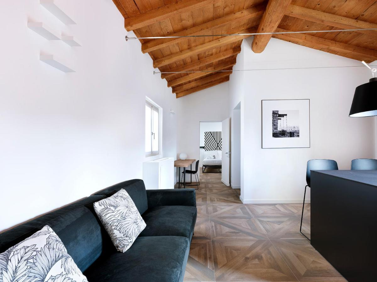 Sg9 City Apartments Брешия Экстерьер фото
