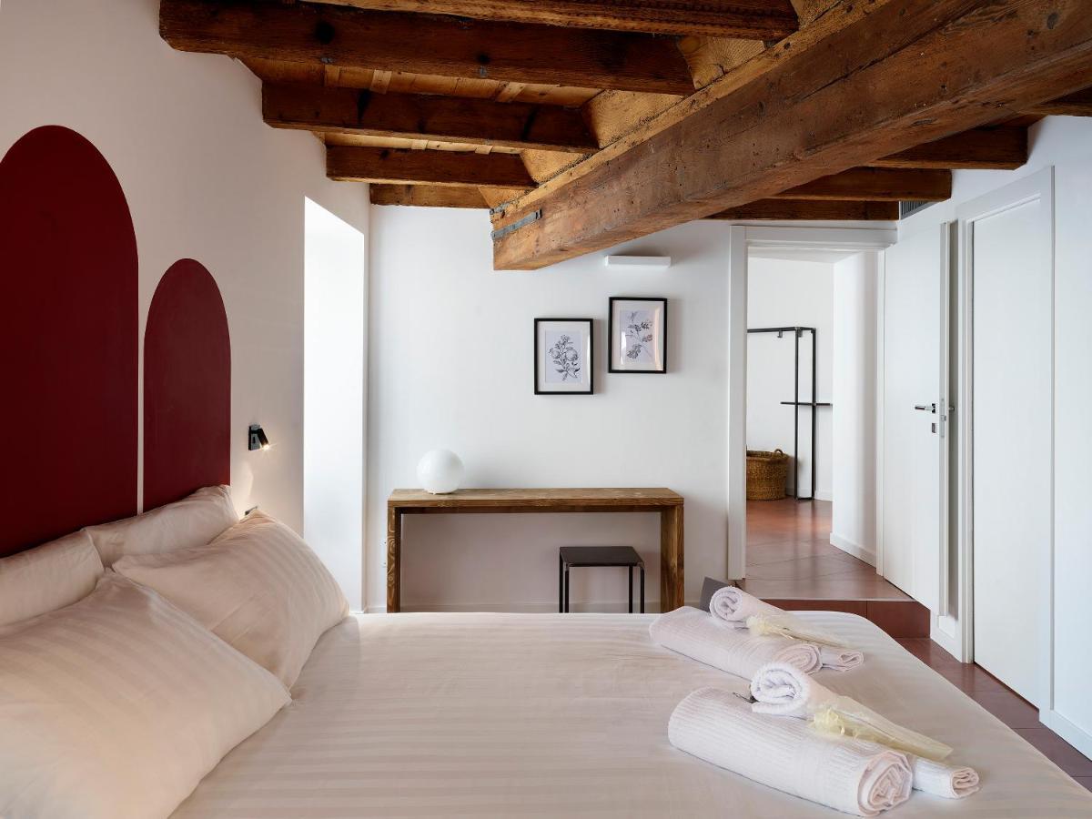 Sg9 City Apartments Брешия Экстерьер фото